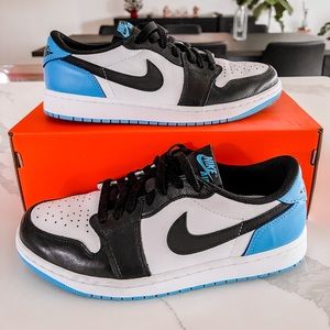 Air Jordan 1 Retro Low OG UNC